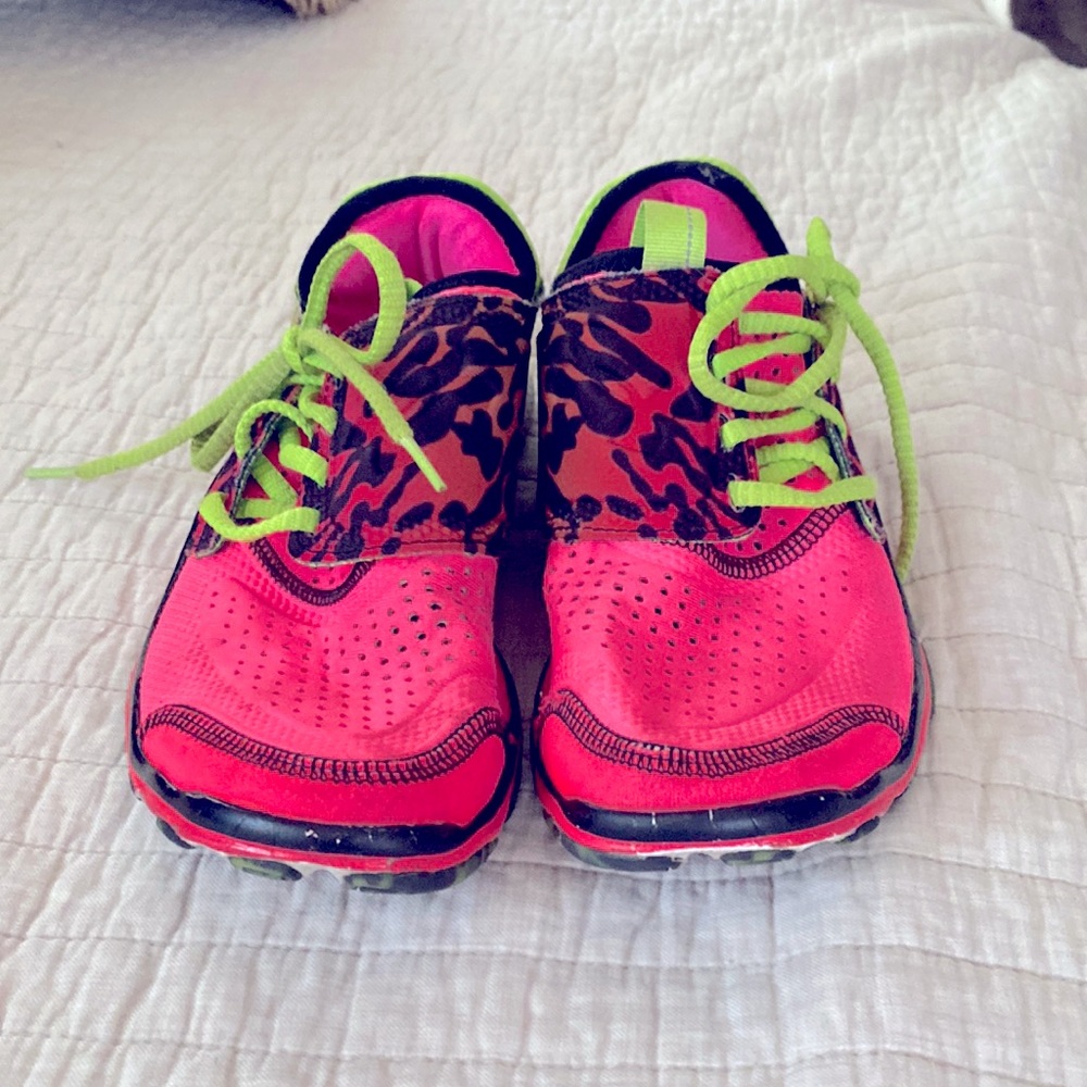 Running shoes